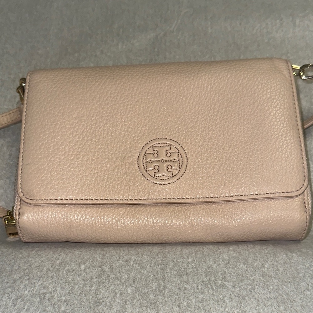 Tory Burch Blush Bombe Crossbody Wallet